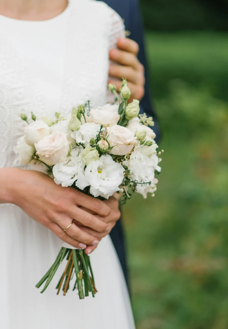 details-of-the-wedding-morning-wedding-bouquet-in-2022-09-29-21-19-42-utc details-of-the-wedding-morning-wedding-bouquet-in-2022-09-29-21-19-42-utc